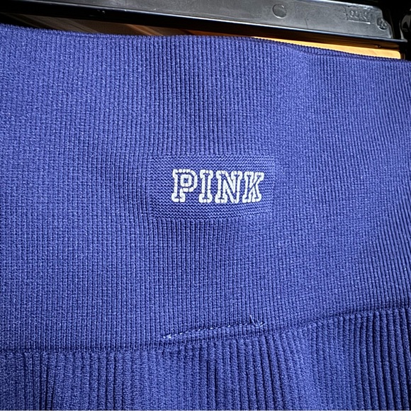 PINK Victoria’s Secret Cool & Comfy Leggings Blue Purple Ombré Cut Out Logo - Picture 10 of 11